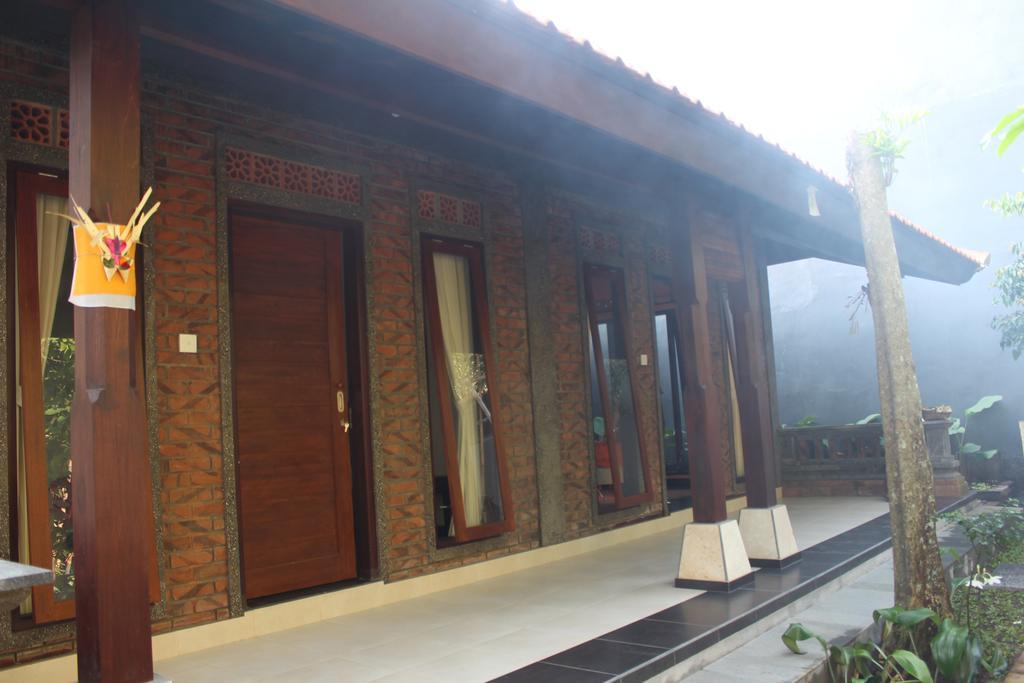 Ary House Ubud Hotel Exterior photo